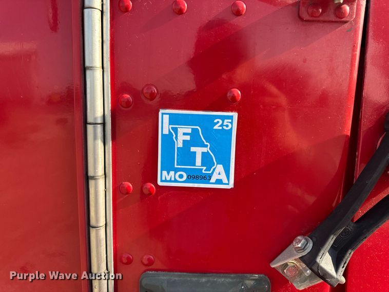 image for item DV4143 1998 Kenworth T300 truck cab and chassis