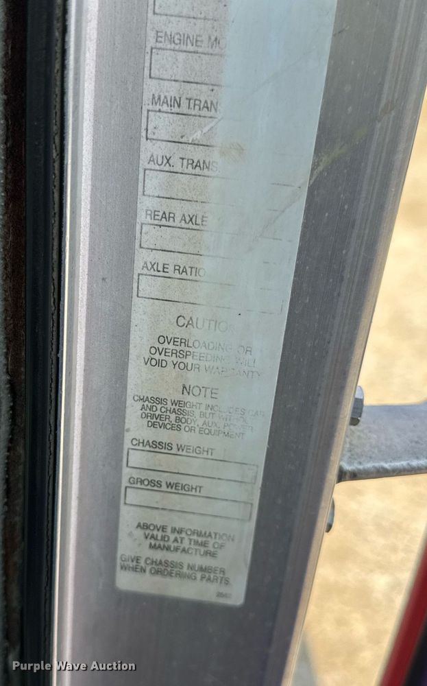 image for item DV4143 1998 Kenworth T300 truck cab and chassis