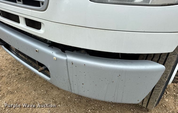 image for item DV4152 2015 Freightliner Business Class M2 semi truck