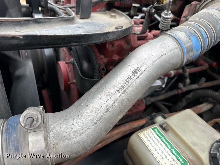 image for item DV4153 2014 Freightliner Business Class M2 semi truck