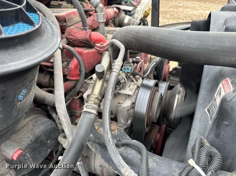 image for item DV4153 2014 Freightliner Business Class M2 semi truck