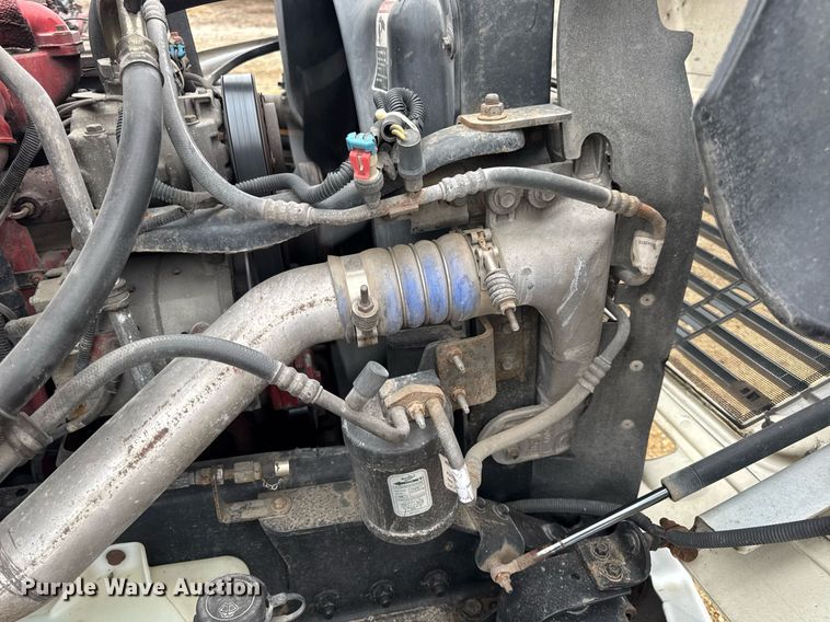 image for item DV4153 2014 Freightliner Business Class M2 semi truck