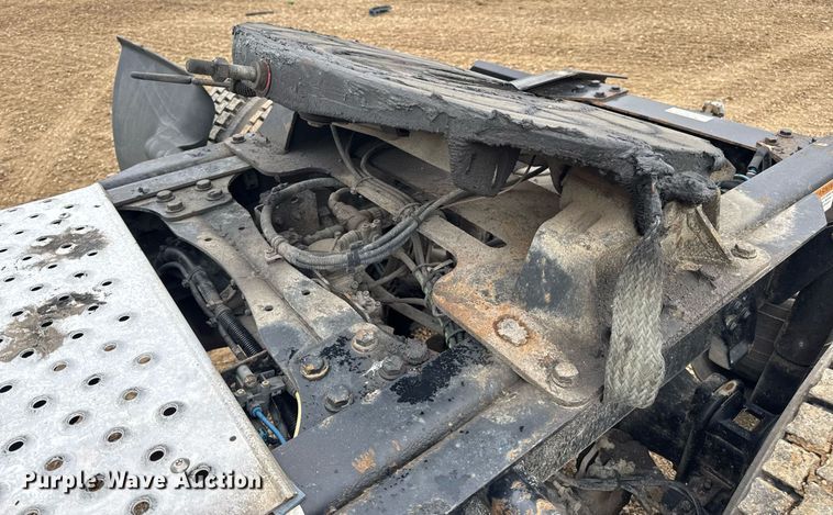 image for item DV4154 2015 Freightliner Business Class M2 semi truck