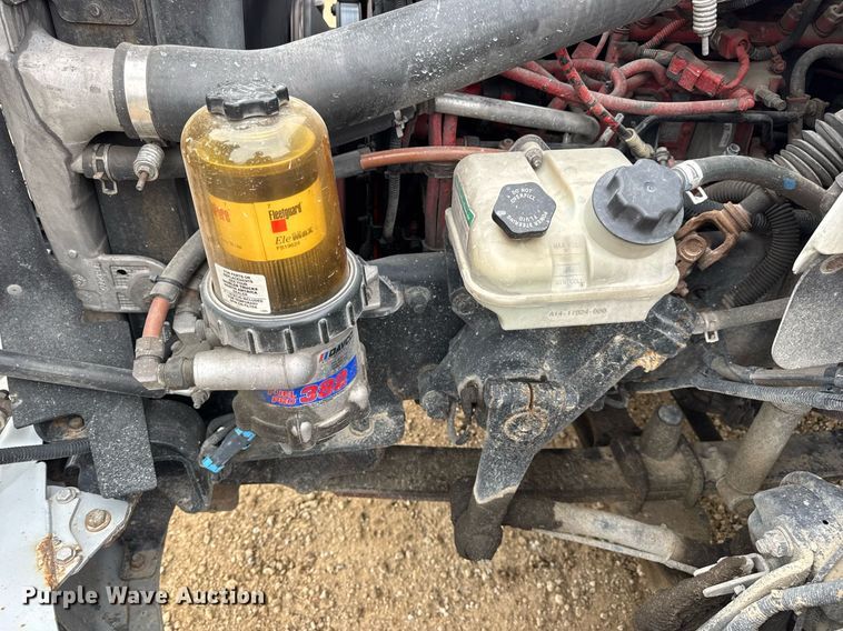 image for item DV4154 2015 Freightliner Business Class M2 semi truck