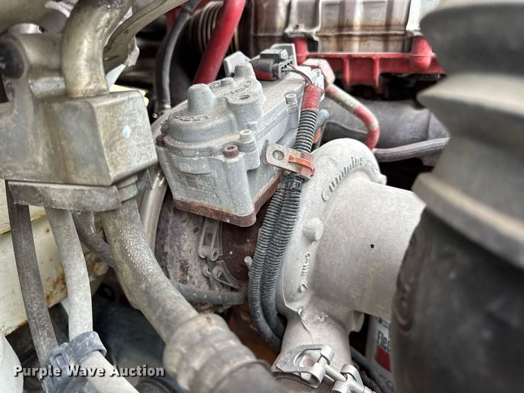 image for item DV4154 2015 Freightliner Business Class M2 semi truck