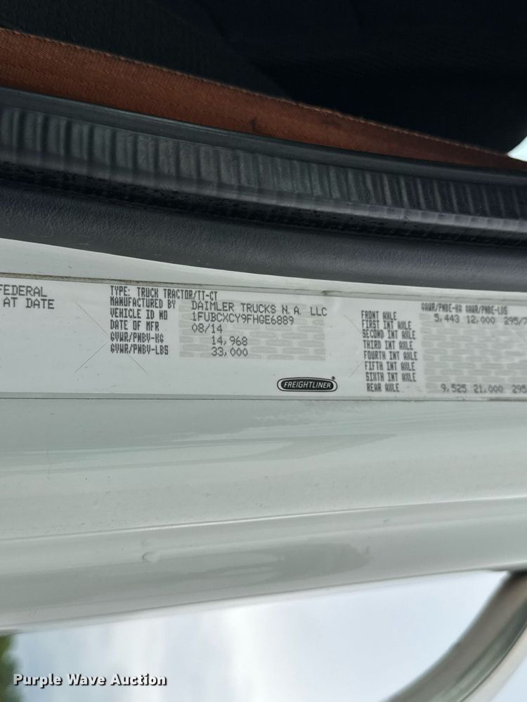 image for item DV4154 2015 Freightliner Business Class M2 semi truck