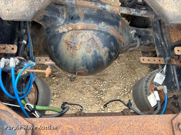 image for item DV4155 2014 Freightliner Cascadia semi truck