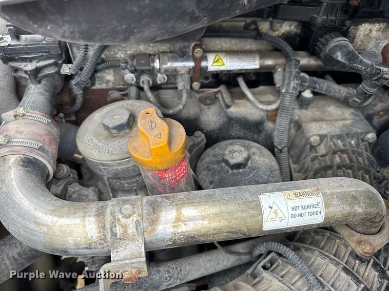 image for item DV4155 2014 Freightliner Cascadia semi truck