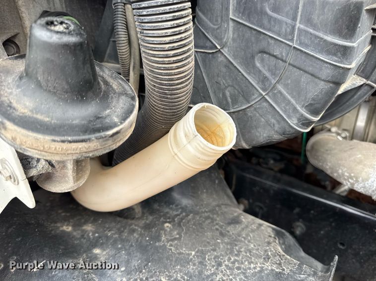 image for item DV4155 2014 Freightliner Cascadia semi truck