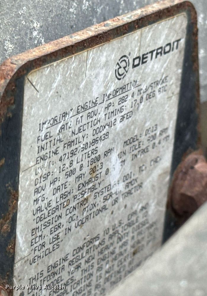 image for item DV4155 2014 Freightliner Cascadia semi truck