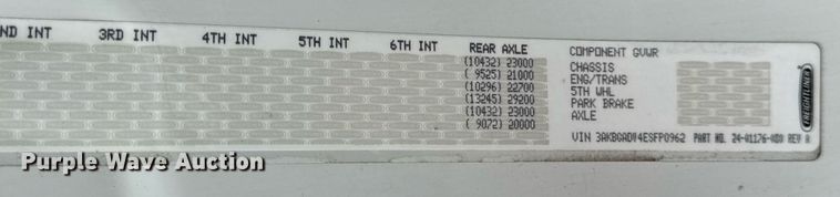 image for item DV4155 2014 Freightliner Cascadia semi truck