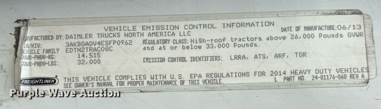 image for item DV4155 2014 Freightliner Cascadia semi truck