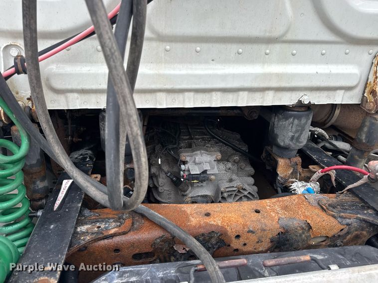 image for item DV4156 2016 Freightliner Cascadia semi truck