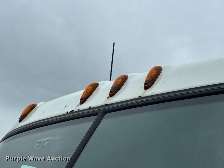 image for item DV4156 2016 Freightliner Cascadia semi truck