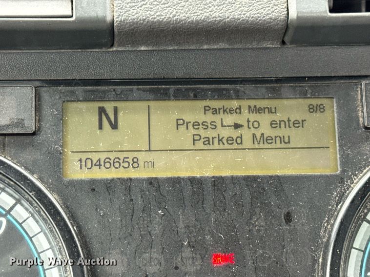 image for item DV4156 2016 Freightliner Cascadia semi truck