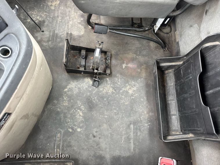 image for item DV4156 2016 Freightliner Cascadia semi truck