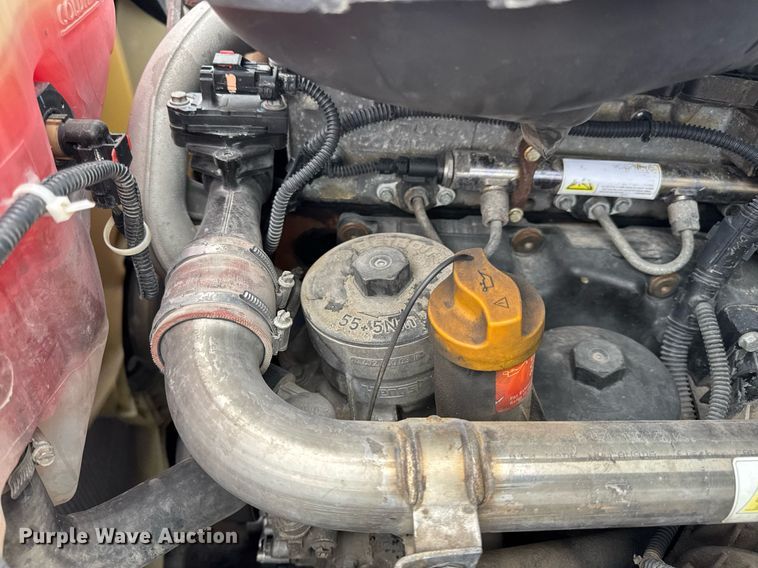 image for item DV4156 2016 Freightliner Cascadia semi truck