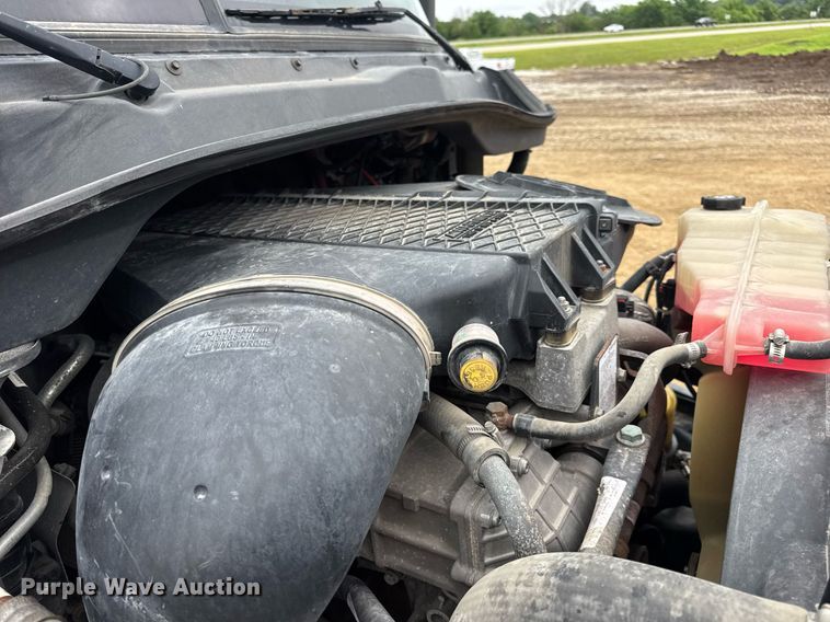 image for item DV4156 2016 Freightliner Cascadia semi truck