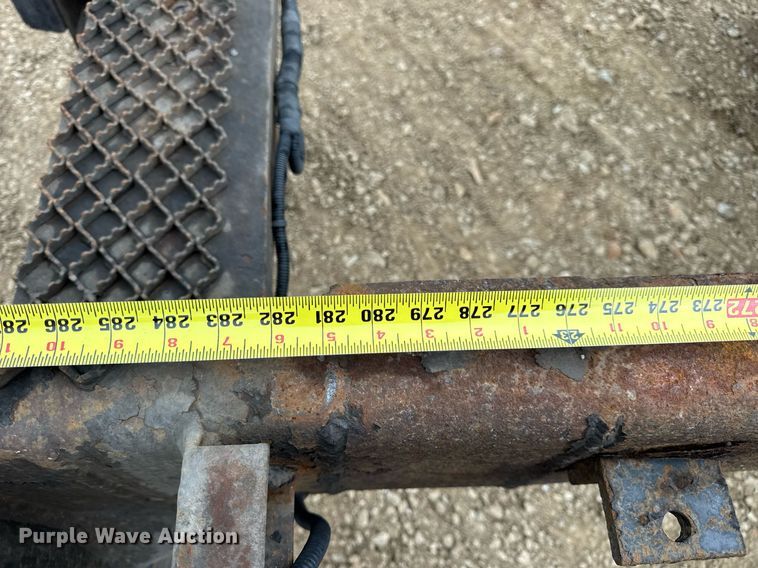 image for item DV4157 2007 International 4400 truck cab and chassis