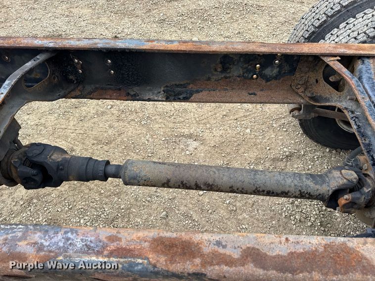 image for item DV4157 2007 International 4400 truck cab and chassis