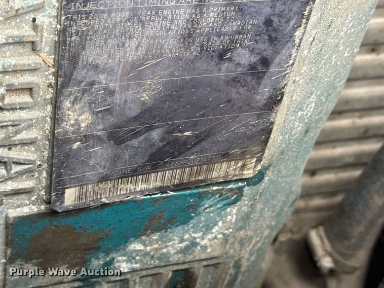 image for item DV4157 2007 International 4400 truck cab and chassis