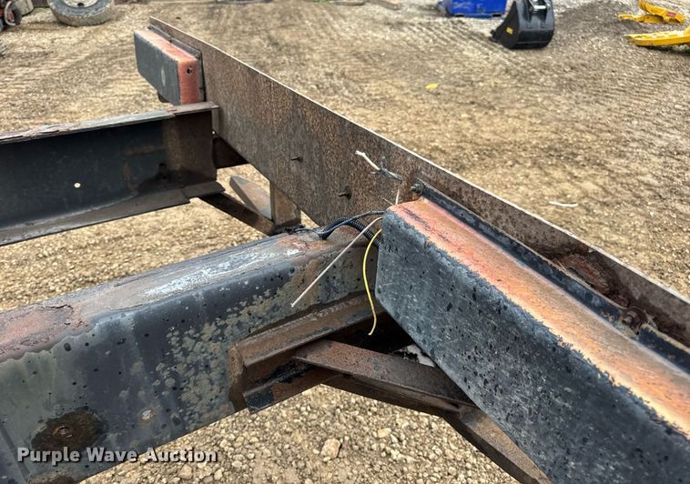 image for item DV4158 2007 International 4300 truck cab and chassis