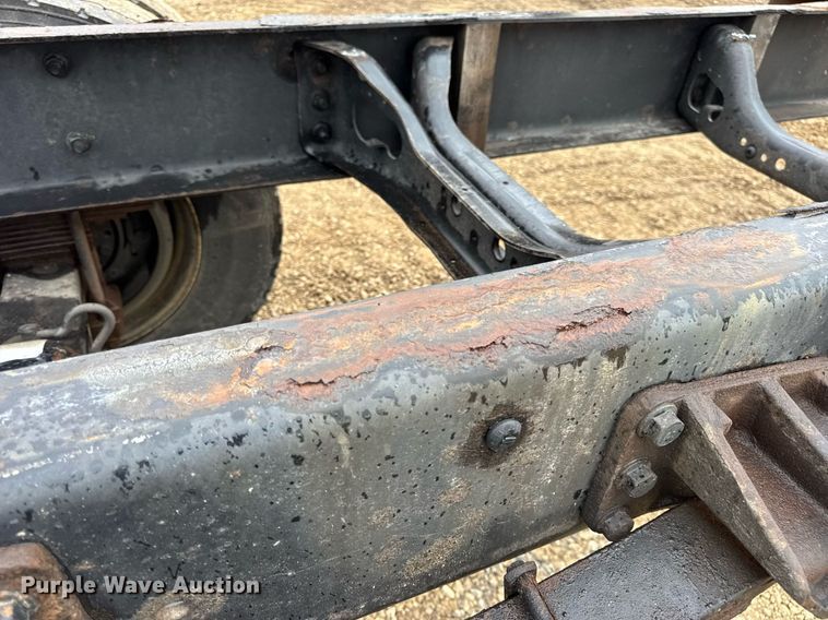 image for item DV4158 2007 International 4300 truck cab and chassis