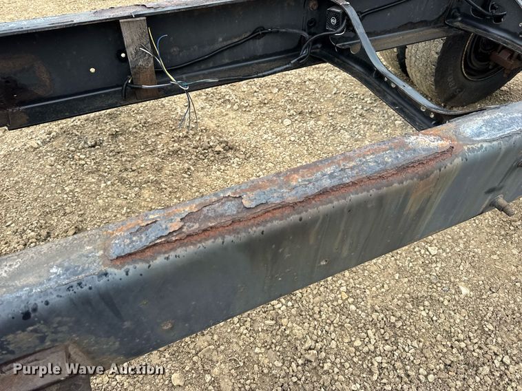 image for item DV4158 2007 International 4300 truck cab and chassis