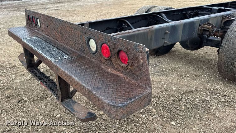 image for item DV4158 2007 International 4300 truck cab and chassis