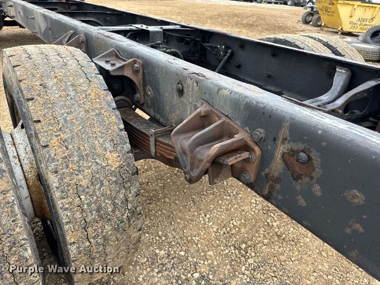 image for item DV4158 2007 International 4300 truck cab and chassis