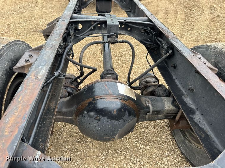 image for item DV4158 2007 International 4300 truck cab and chassis