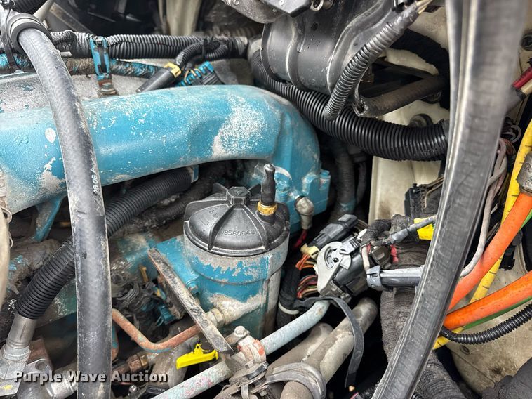 image for item DV4158 2007 International 4300 truck cab and chassis