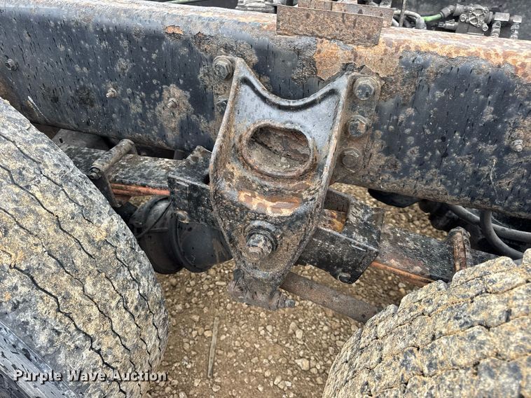 image for item DV4159 2011 International 4400 truck cab and chassis