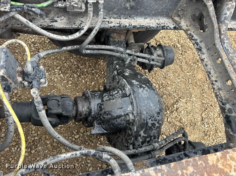 image for item DV4159 2011 International 4400 truck cab and chassis