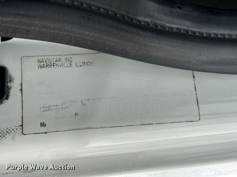 image for item DV4159 2011 International 4400 truck cab and chassis