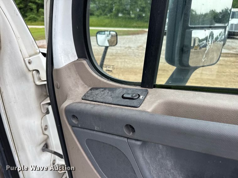 image for item DV4160 2017 Freightliner semi truck