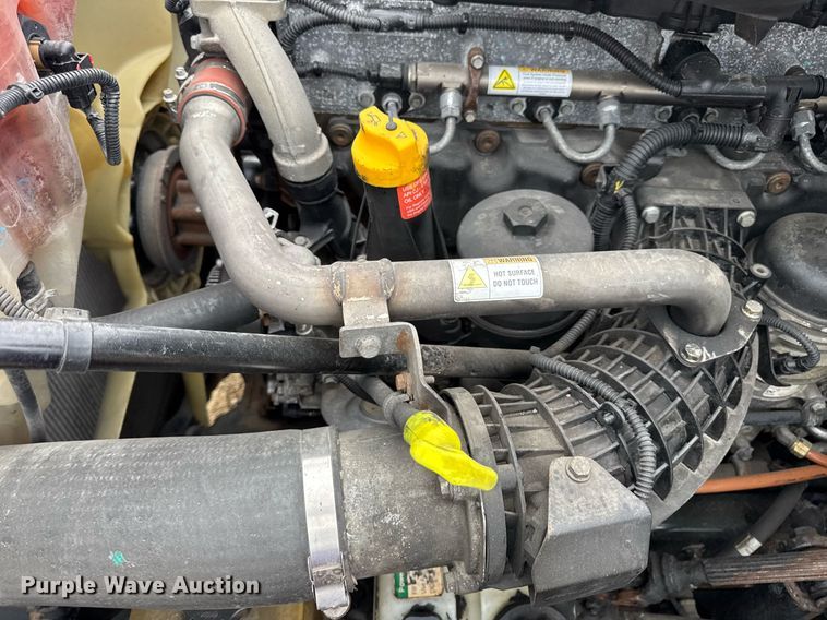 image for item DV4160 2017 Freightliner semi truck