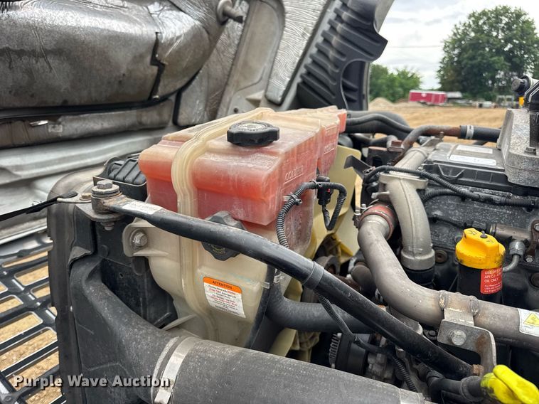 image for item DV4160 2017 Freightliner semi truck