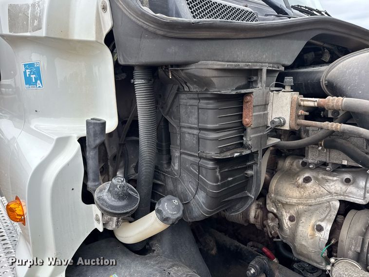 image for item DV4160 2017 Freightliner semi truck