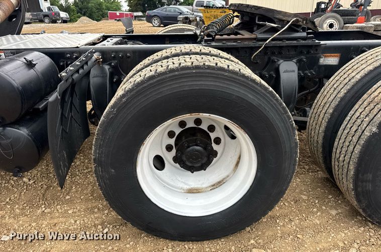 image for item DV4160 2017 Freightliner semi truck