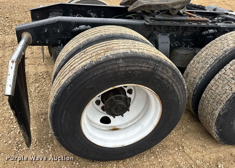 image for item DV4160 2017 Freightliner semi truck