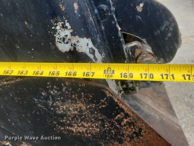 image for item DW7038 2005 Freightliner Business Class M2 dump truck