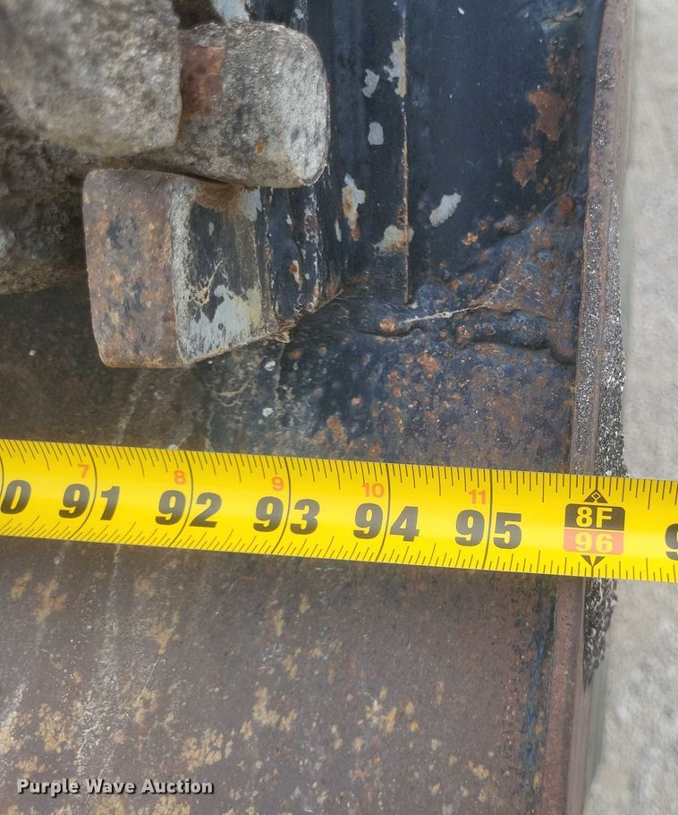 image for item DW7038 2005 Freightliner Business Class M2 dump truck