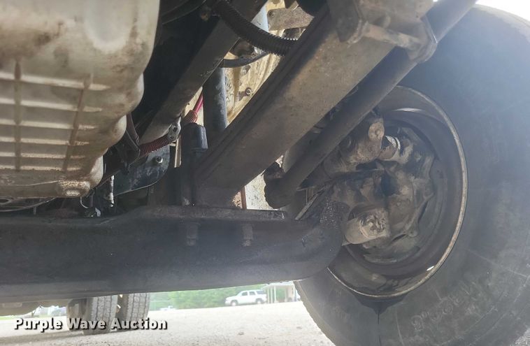 image for item DW7038 2005 Freightliner Business Class M2 dump truck