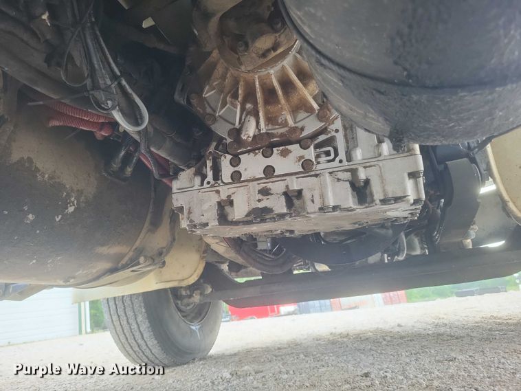 image for item DW7038 2005 Freightliner Business Class M2 dump truck