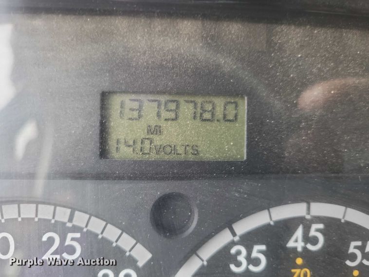 image for item DW7038 2005 Freightliner Business Class M2 dump truck