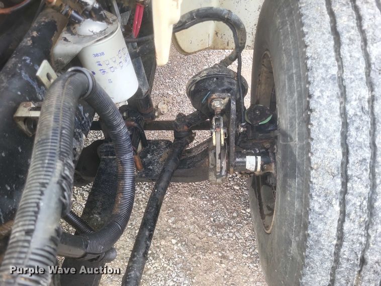 image for item DW7038 2005 Freightliner Business Class M2 dump truck