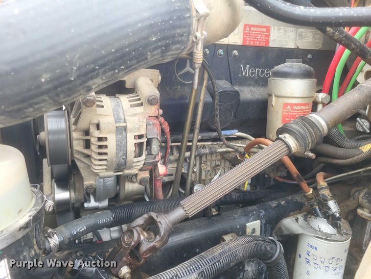 image for item DW7038 2005 Freightliner Business Class M2 dump truck