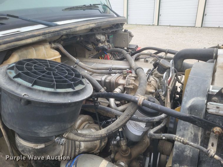 image for item DW7038 2005 Freightliner Business Class M2 dump truck