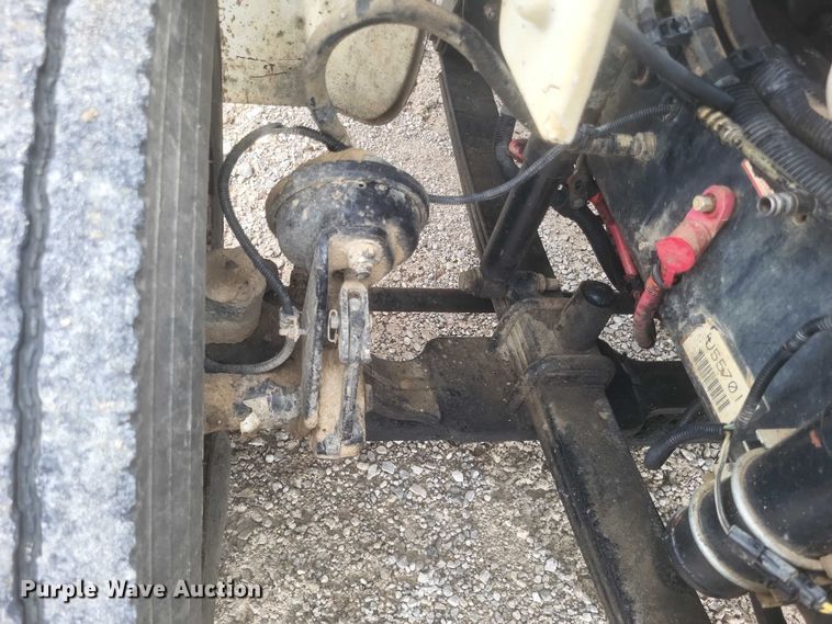 image for item DW7038 2005 Freightliner Business Class M2 dump truck